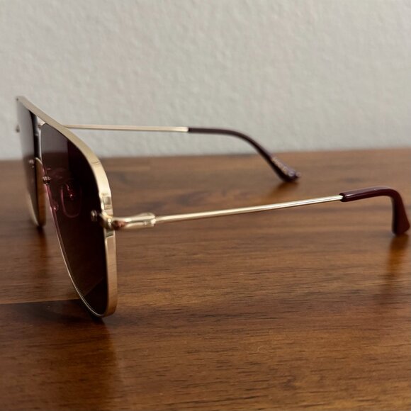 DIFF - Iconica Polarized Cynthia Sunglasses in Gold with Wine Gradient Lenses - Picture 5 of 12